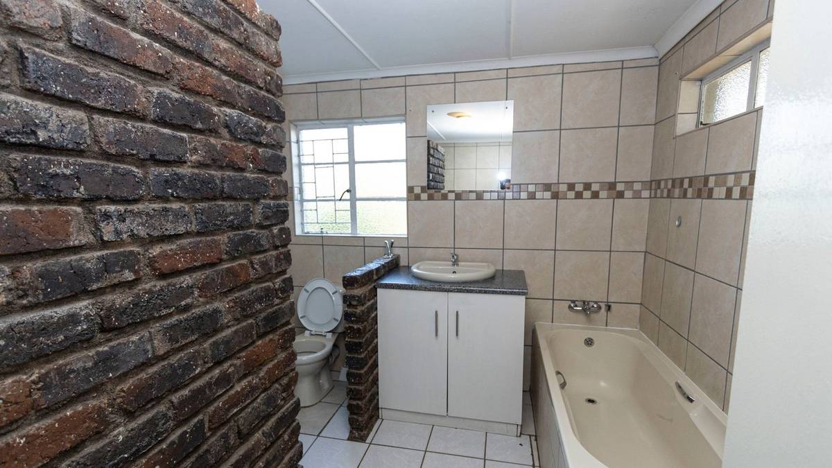 9 Sarel Cilliers Street — photo 5
